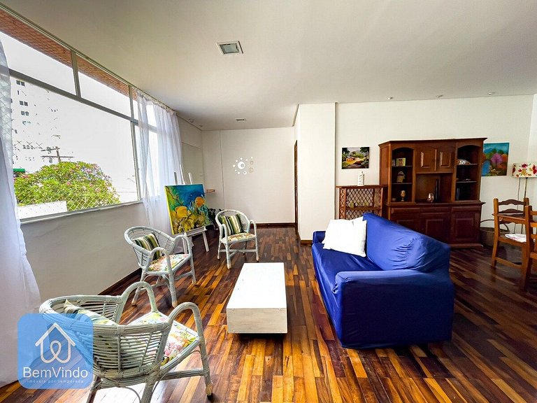 Apartamento completo em frente ao Farol da Barra