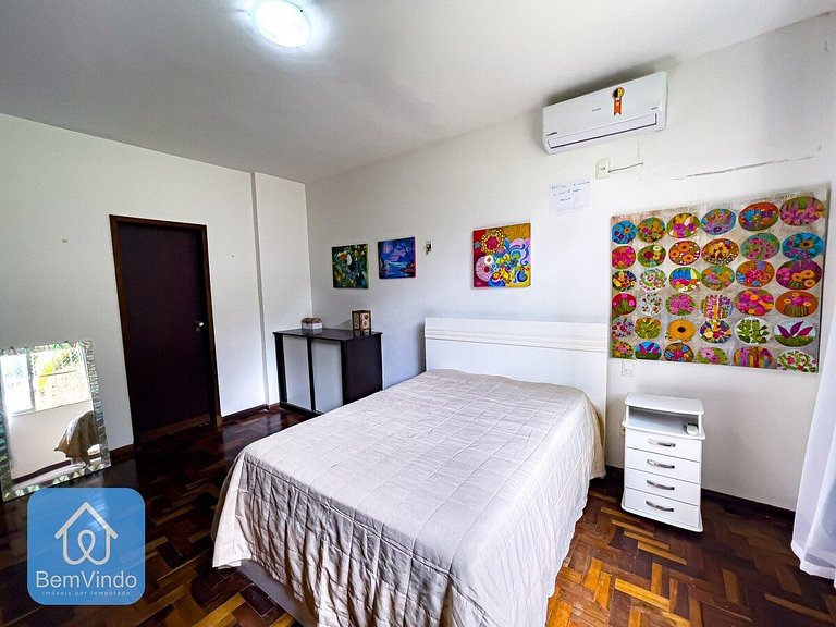 Apartamento completo em frente ao Farol da Barra