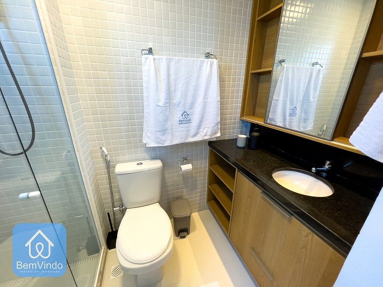 Apartamento com linda vista mar no Smart Barra 2