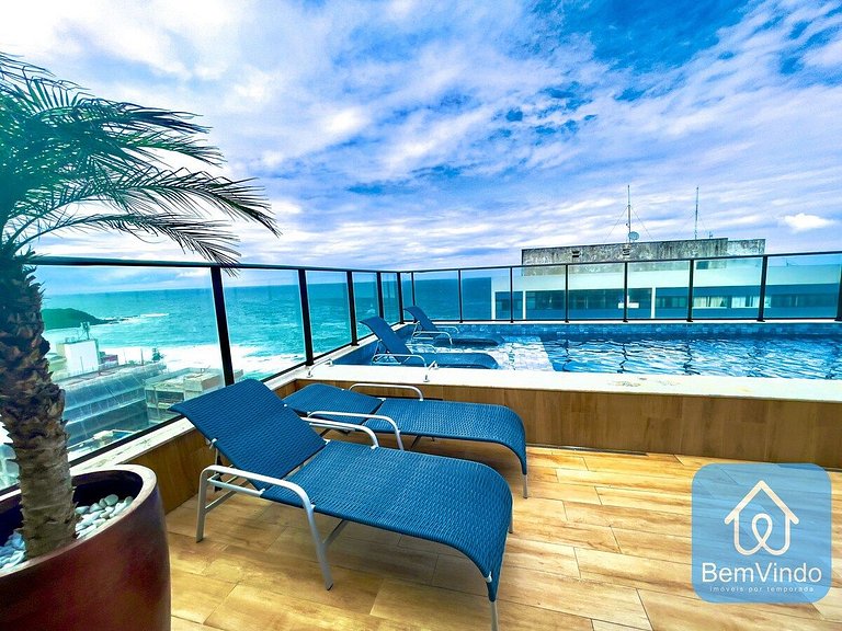Apartamento com linda vista mar no Smart Barra 2