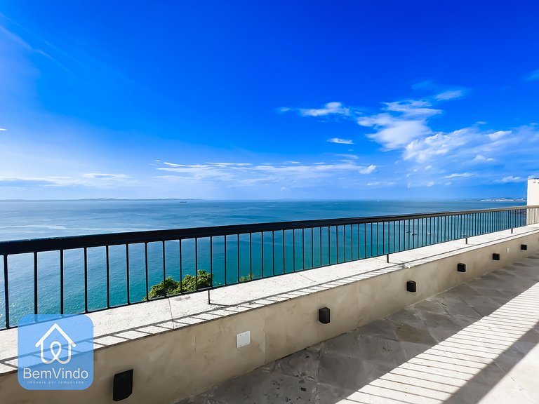 Apartamento completo com píer e acesso ao mar