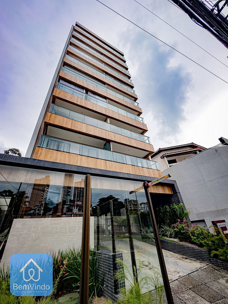 Apartamento de alto padrão no Caminho das Arvores