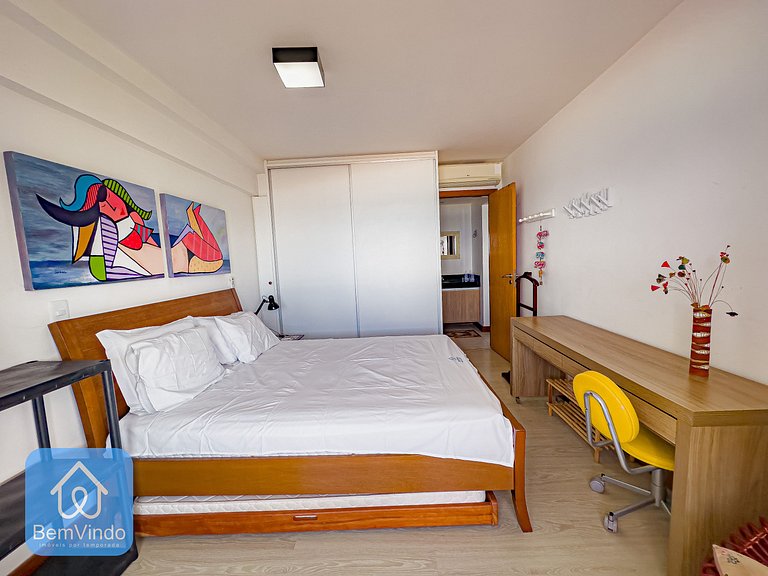 Apartamento com Incrível Vista Mar em Armação