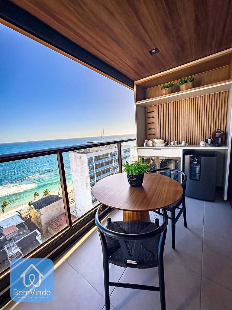 Apartamento de luxo na Barra com vista mar