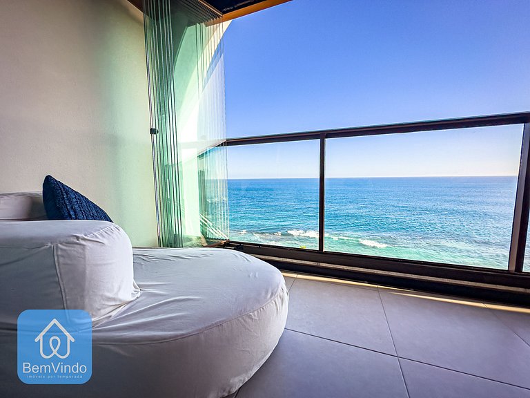 Apartamento de luxo na Barra com vista mar