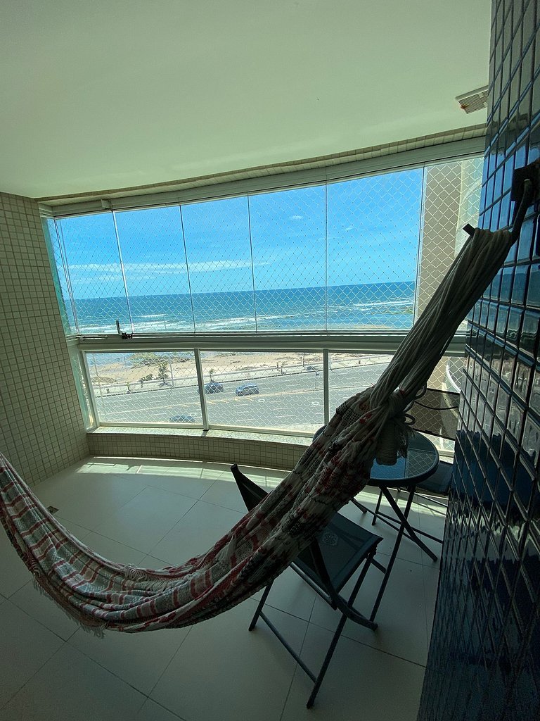 Apartamento completo e com vista mar na Orla de Salvador