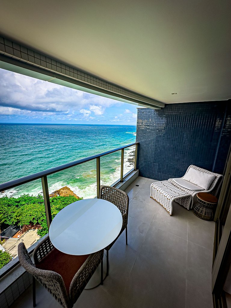 Apartamento de Luxo com vista mar na Ondina