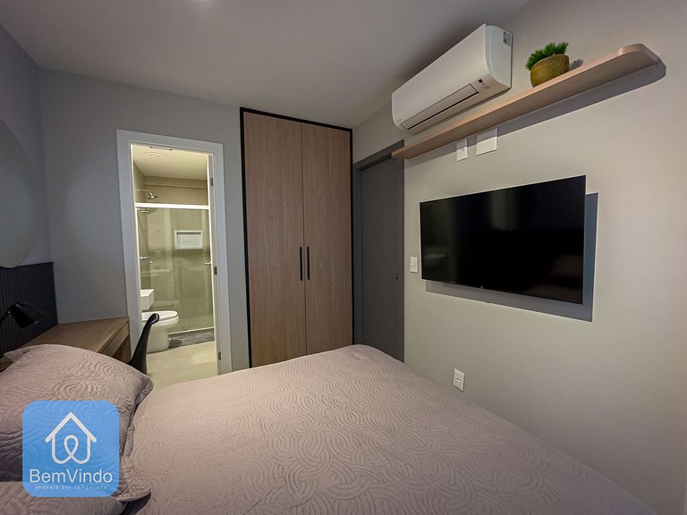 Apartamento em Prédio de Luxo na Ondina