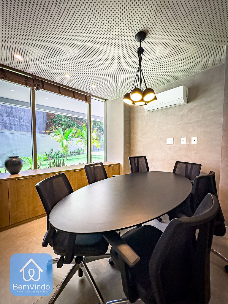 Apartamento em Prédio de Luxo na Ondina