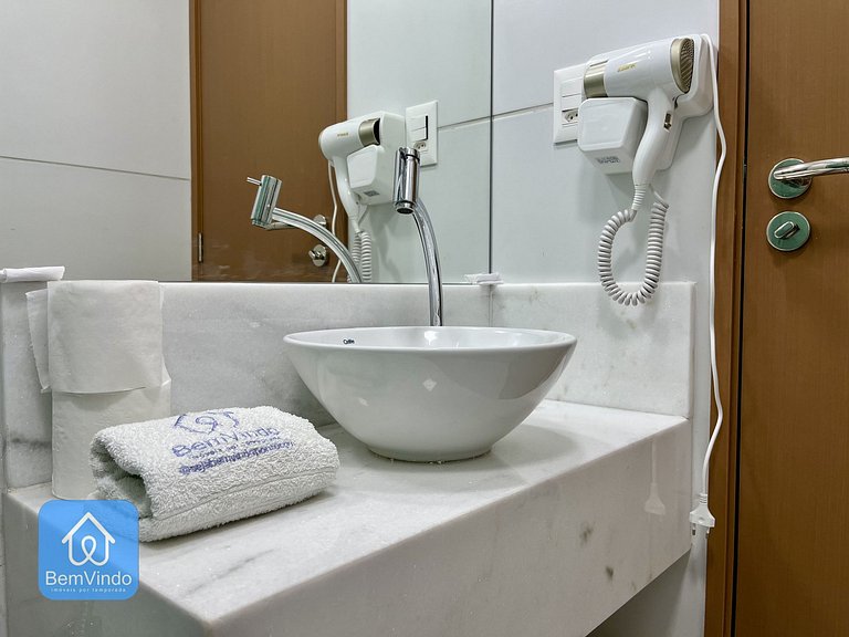Studio Completo e Confortável Com Varanda Na Barra