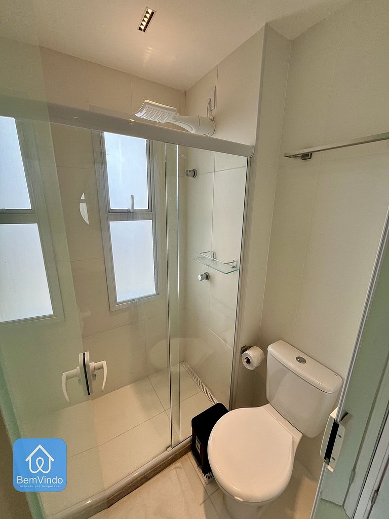 Refúgio Perfeito: Apartamento Equipado Vista Mar