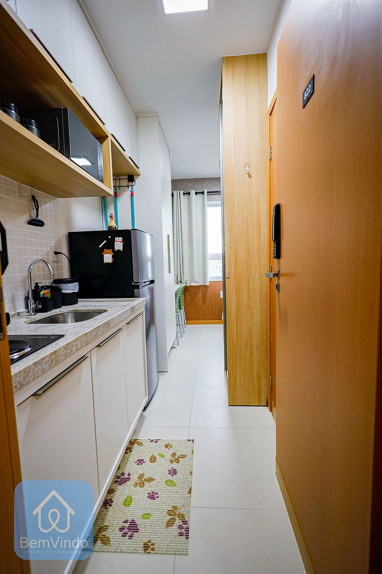 Estúdio Organizado e Moderno no Smart Amaralina