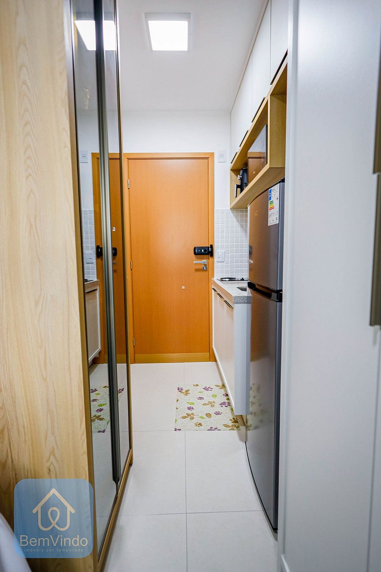 Estúdio Organizado e Moderno no Smart Amaralina