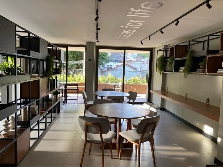 Estúdio Lindo e Completo Na Barra