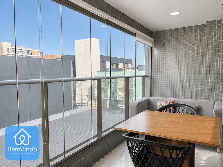 Apartamento Lindo com Varanda na Barra