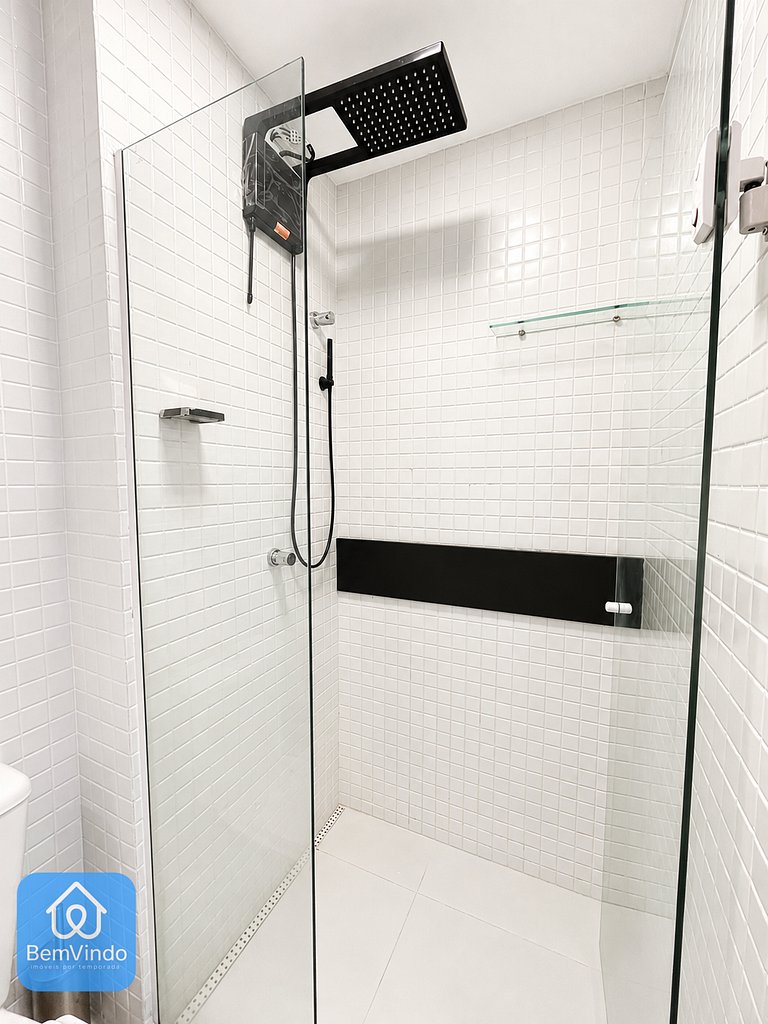 Apartamento Lindo com Varanda na Barra