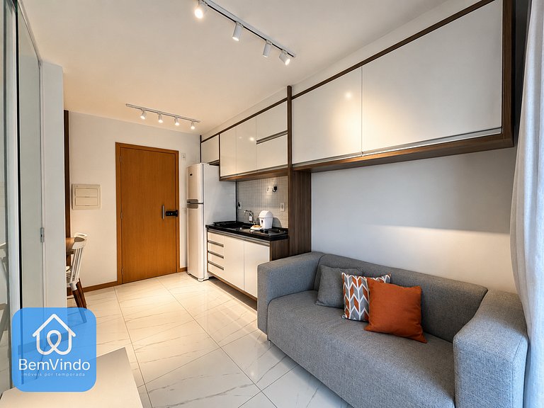 Apartamento Lindo com Varanda na Barra
