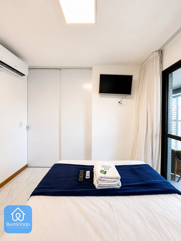 Apartamento Lindo com Varanda na Barra